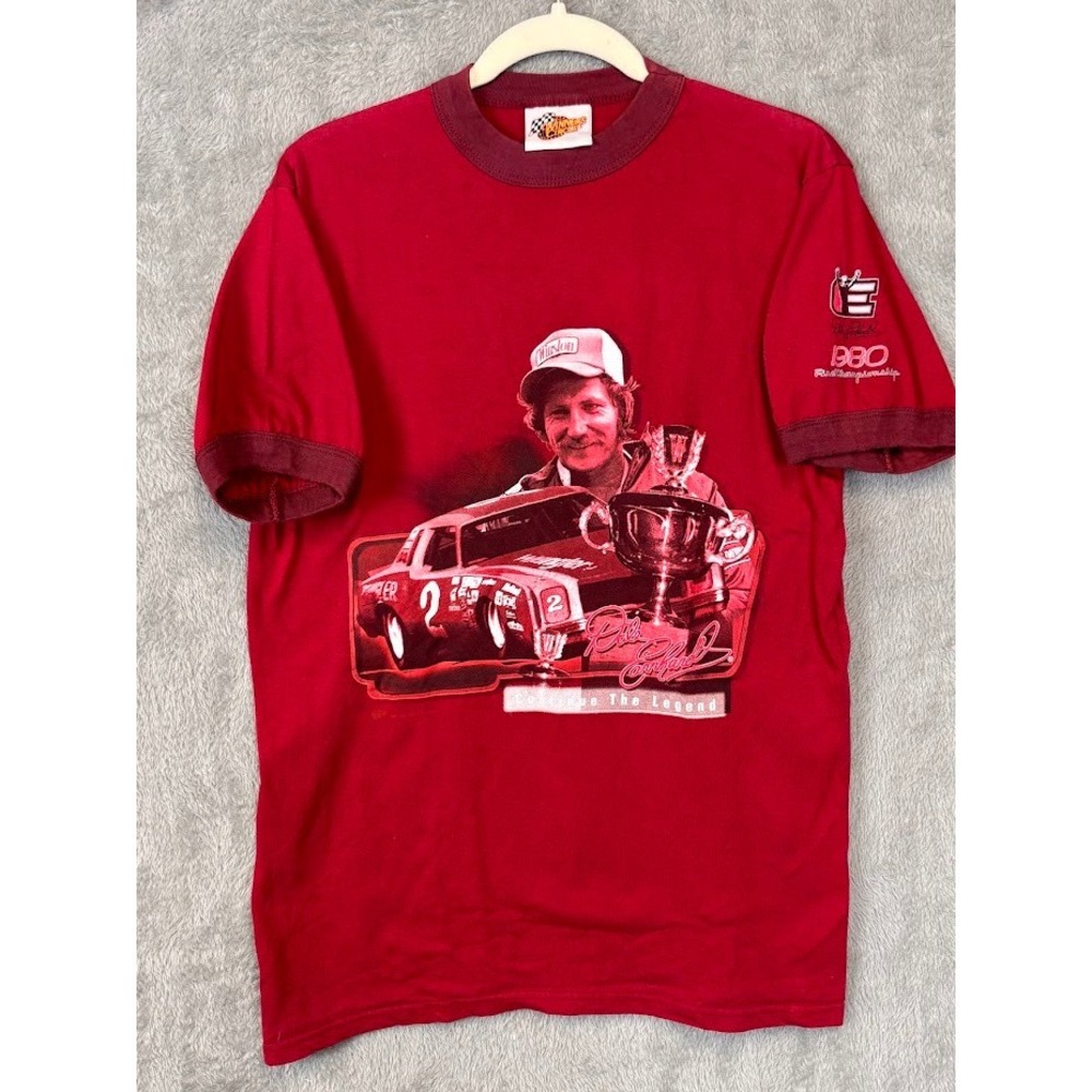 Winners Circle Dale Earnhardt 1980 First Championship Red‎ Ringer T-Shirt Mens M